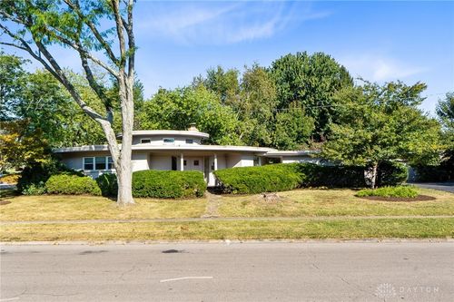 2501 Parklawn Dr, Dayton, OH, 45440-1911 | Card Image