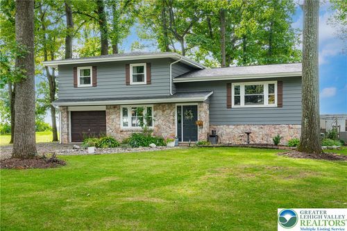 2569 Woods Edge Rd, BATH, PA, 18014-1419 | Card Image