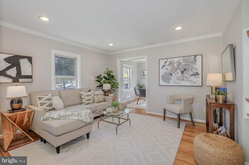 735 Emerson St Ne, WASHINGTON, DC, 20017-2354 | Card Image