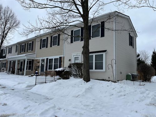 1200 Marseille Ct, Rochester Hills, MI, 48307-3035 | Card Image