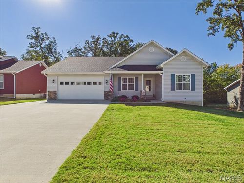 124 Alisha Ave, Poplar Bluff, MO, 63901-8385 | Card Image