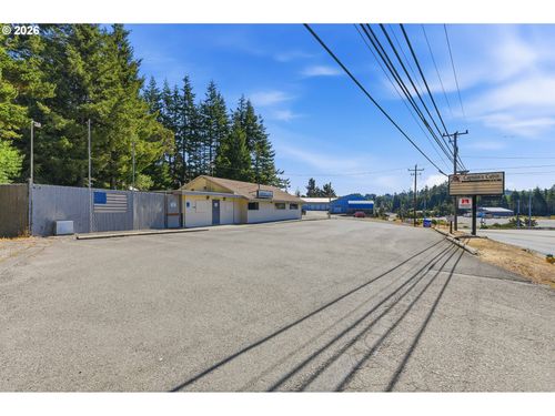 3290 Ocean Blvd Se, Coos Bay, OR, 97420-6500 | Card Image