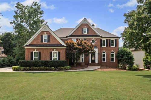 390 Wilde Green Dr, Roswell, GA, 30075-5595 | Card Image