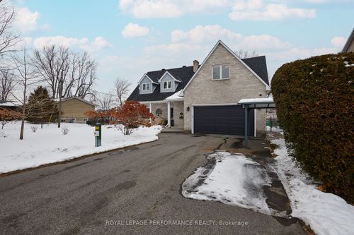 6099 James Bell Dr, Manotick, ON, K4M1B3 | Card Image