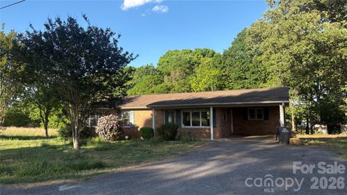 199 Country View Rd, Statesville, NC, 28625-2560 | Card Image