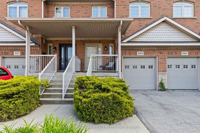 1069 Beach Blvd, House attached with 2 bedrooms, 4 bathrooms and 2 parking in Hamilton ON | Image 5