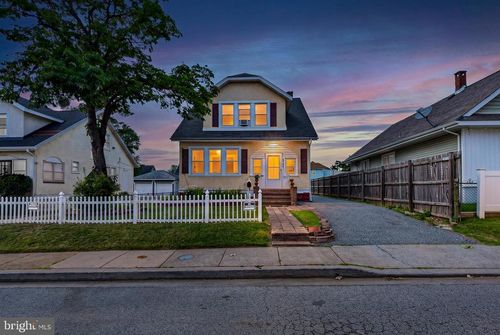 6704 Graceland Ave, BALTIMORE, MD, 21224-3030 | Card Image