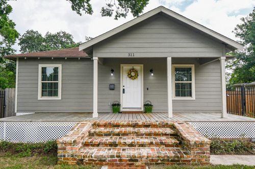 311 E 35th St, Houston, TX, 77018-6517 | Card Image