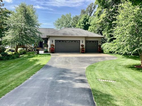 21658 E Height Of Land Dr, Detroit Lakes, MN, 56501-8011 | Card Image