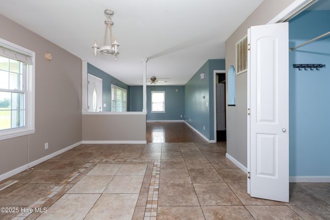 4173 Middle Rd, House other with 3 bedrooms, 2 bathrooms and null parking in Trenton NC | Image 7