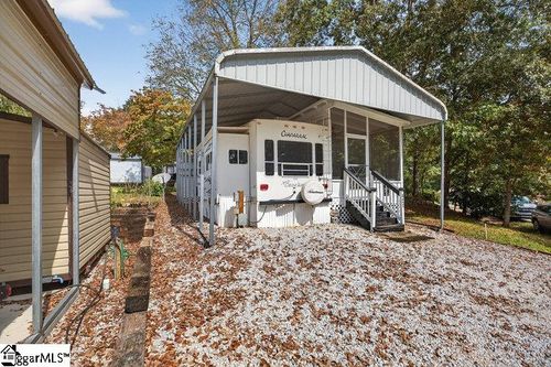 421 Newbury Cir, Westminster, SC, 29693-6609 | Card Image