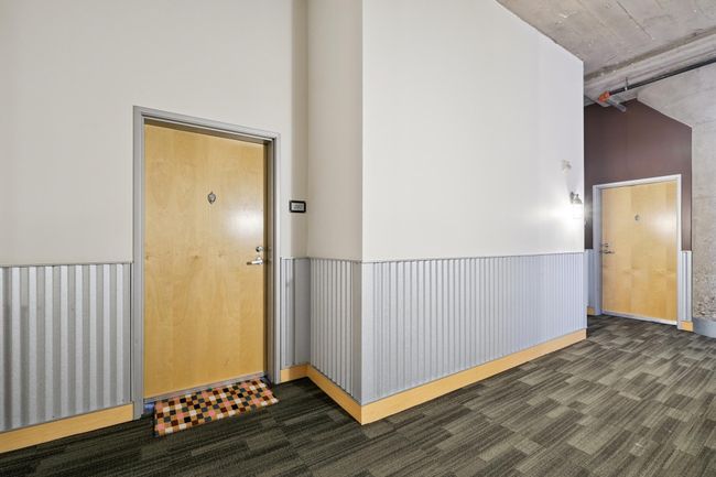 Entry to condo | Image 14