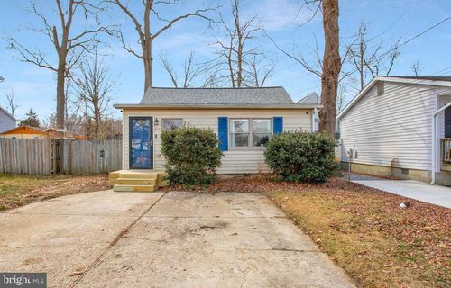 411 Highland Dr, EDGEWATER, MD, 21037-2928 | Card Image