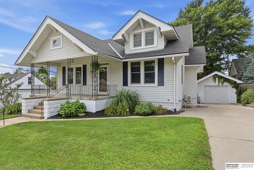 1412 S 63 Street, Omaha, NE, 68106 | Card Image