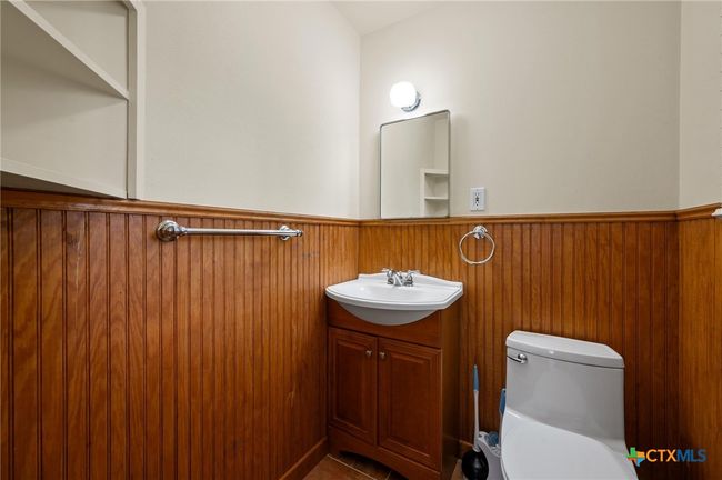 201 Hillcrest Dr, House other with 4 bedrooms, 2 bathrooms and null parking in Luling TX | Image 14