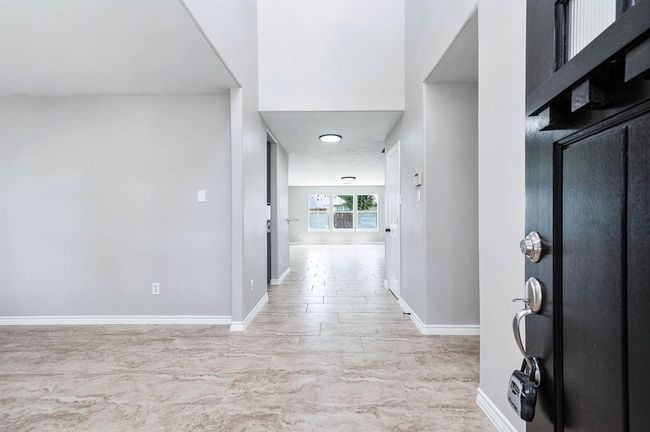 6701 Hidden Colony Ln, House other with 4 bedrooms, 3 bathrooms and 2 parking in Dickinson TX | Image 6