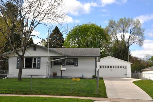 713 Nancy Lane, Madison, WI, 53704 | Card Image