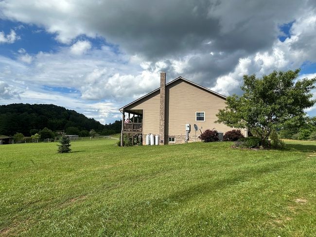 3950 Boyd Rd, House other with 2 bedrooms, 2 bathrooms and null parking in Draper VA | Image 34