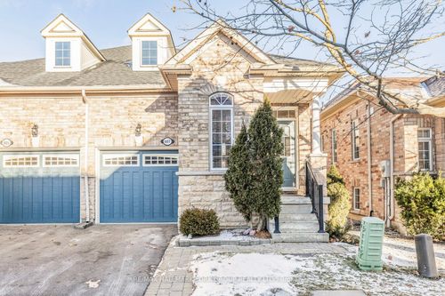 607 Tapestry Lane, Newmarket, ON, L3X3C9 | Card Image