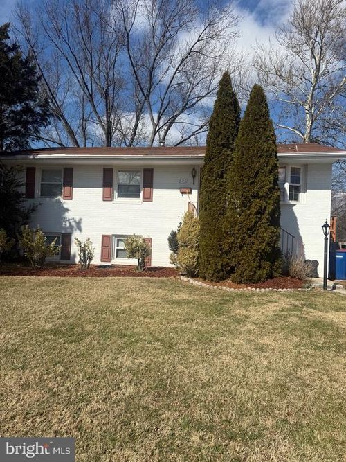 801 S Hoga St, STERLING, VA, 20164-5010 | Card Image