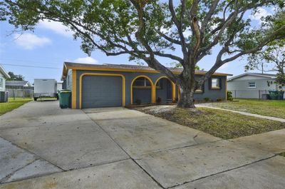 605 Westchester Avenue, House other with 3 bedrooms, 2 bathrooms and null parking in Melbourne FL | Image 2