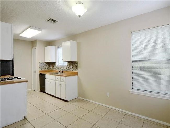13007 Rampart St, House other with 3 bedrooms, 2 bathrooms and 2 parking in Austin TX | Image 4