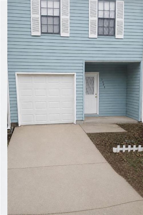 15c-3206 Pine Tree Trl, Atlanta, GA, 30349-4954 | Card Image