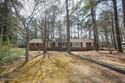 1201 Charles Dr, Laurinburg, NC, 28352-3415 | Card Image