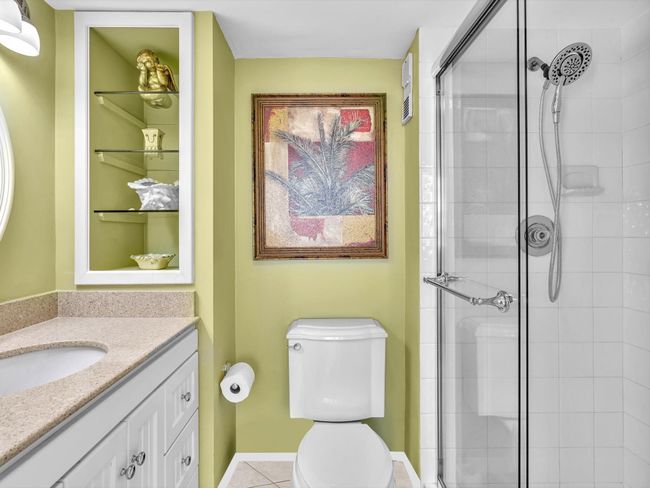 APT-605 - 4505 S Ocean Blvd, Condo with 2 bedrooms, 2 bathrooms and null parking in Highland Beach FL | Image 40