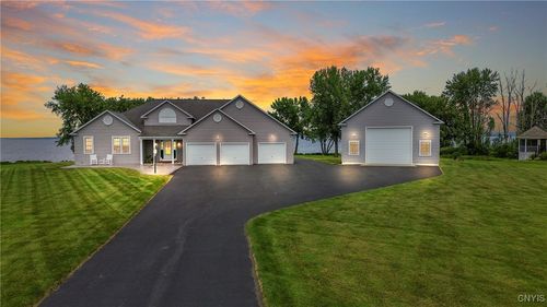 349 Barrett Ln, Bridgeport, NY, 13030-9624 | Card Image