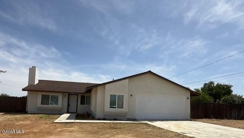 8748 Eucalyptus Ave, California City, CA, 93505-2732 | Card Image