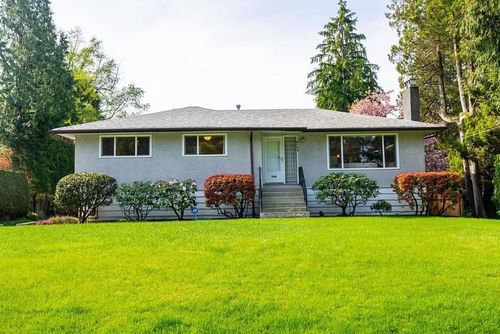 8140 Hunter St, Burnaby, BC, V5A2B9 | Card Image