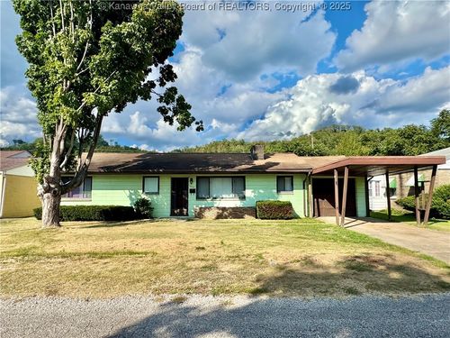 1442 Sattes Cir, Nitro, WV, 25143-2339 | Card Image
