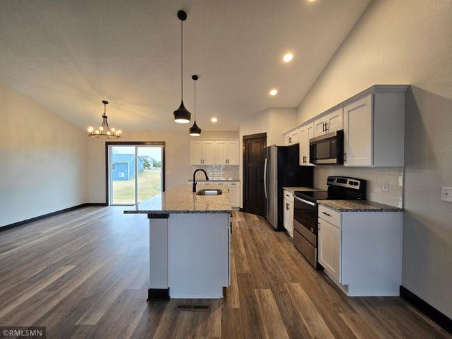 *ACTUAL BUILD* Kitchen/Dining Area | Image 7