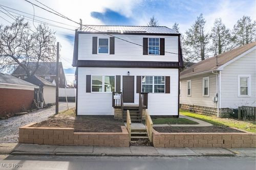 1426 23rd St, Parkersburg, WV, 26101-2706 | Card Image