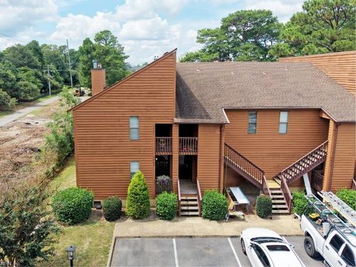 3065 Cape Henry Ct, Virginia Beach, VA, 23451-1148 | Card Image
