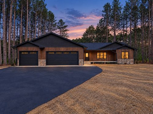 7376 Pine Grove Cir, Minocqua, WI, 54548-9102 | Card Image