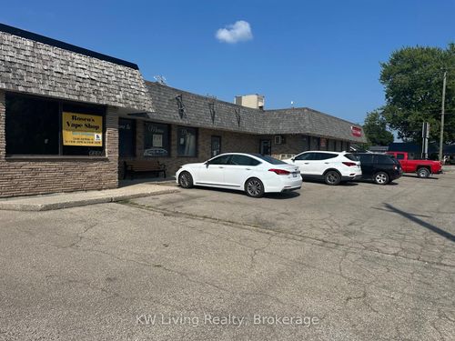 3-988 North St, Dresden, ON, N0P1M0 | Card Image