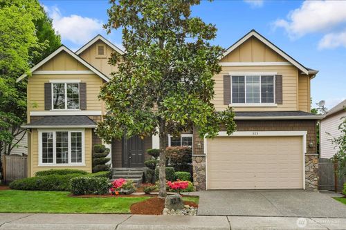323 239th Ct Se, Sammamish, WA, 98074-3687 | Card Image
