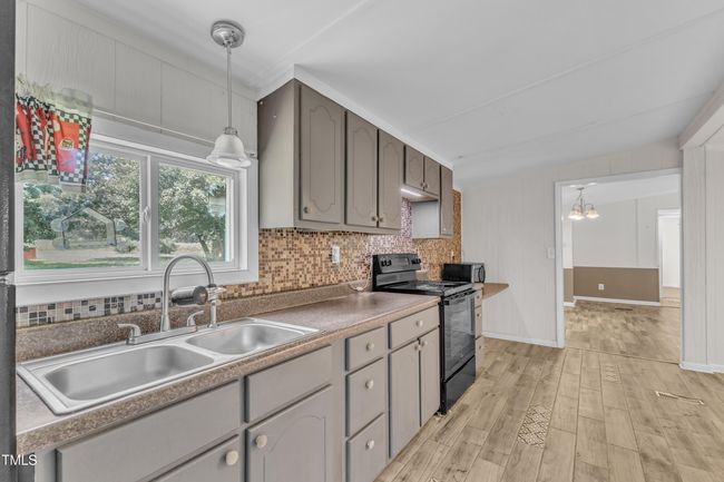 13-64 Doughty-14 | Image 11
