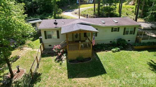 123 Little Rock Way, Mill Spring, NC, 28756-3677 | Card Image