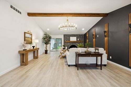 6724 Winterwood Ln, Dallas, TX, 75248-5046 | Card Image