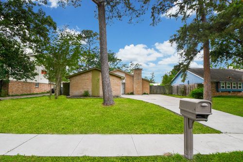 17058 Gleneagle Dr S, Conroe, TX, 77385-4614 | Card Image