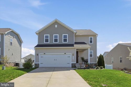 433 Town Run Ln, STEPHENS CITY, VA, 22655-5324 | Card Image