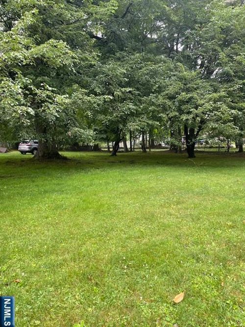 270 Elmwynd Dr, Orange, NJ, 07050-3113 | Card Image