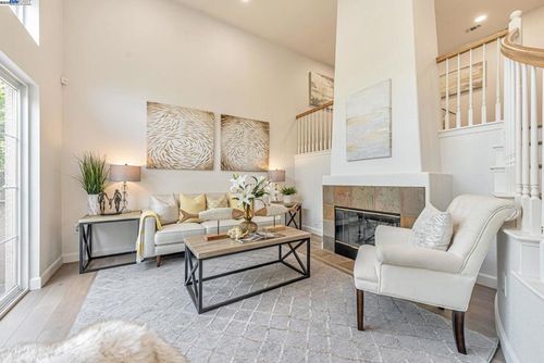3290 Payne Ave, San Jose, CA, 95117-3044 | Card Image