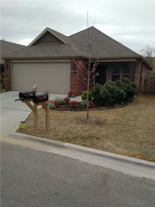 2640 Arroyo Ave, Fayetteville, AR, 72703-3369 | Card Image