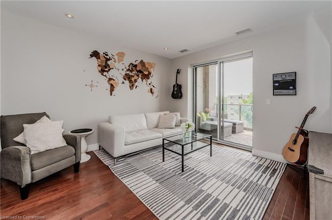 504 - 223 Erb St W, House attached with 2 bedrooms, 2 bathrooms and 1 parking in Waterloo ON | Image 12
