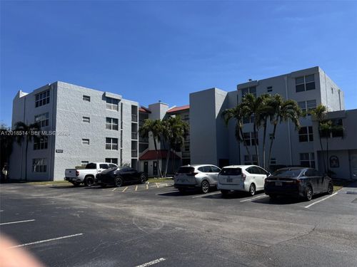 102-9451 Evergreen Pl, Davie, FL, 33324 | Card Image