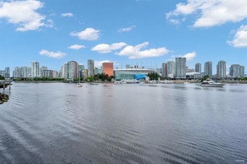 5xx-159 W 2nd Ave, Vancouver, BC, V5Y0L8 | Card Image